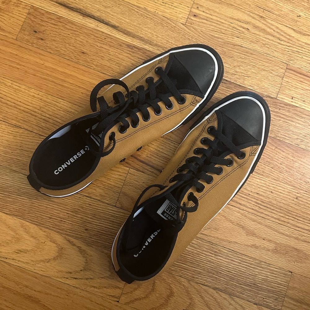 Men’s Black & Gold Custom Converse Size 9.5